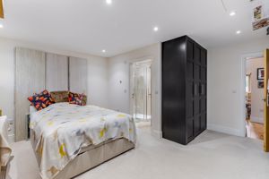 Photo 21- click for photo gallery